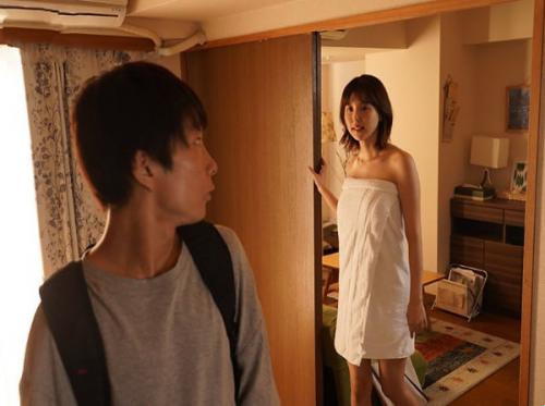 Bercinta satu sama lain selama tiga hari dengan saudara perempuan pacar saya