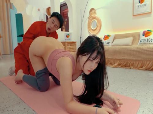 배관에는 시계와 아름다운 주인이 있습니다